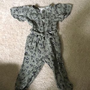Girls leopard Romper